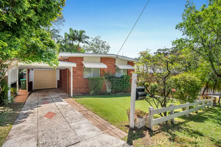 6 Tania Drive, Point Clare NSW 2250