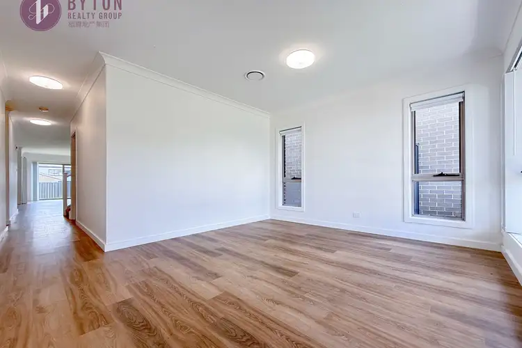 Fourth view of Homely house listing, 7 Stringybark Road, Oakville NSW 2765