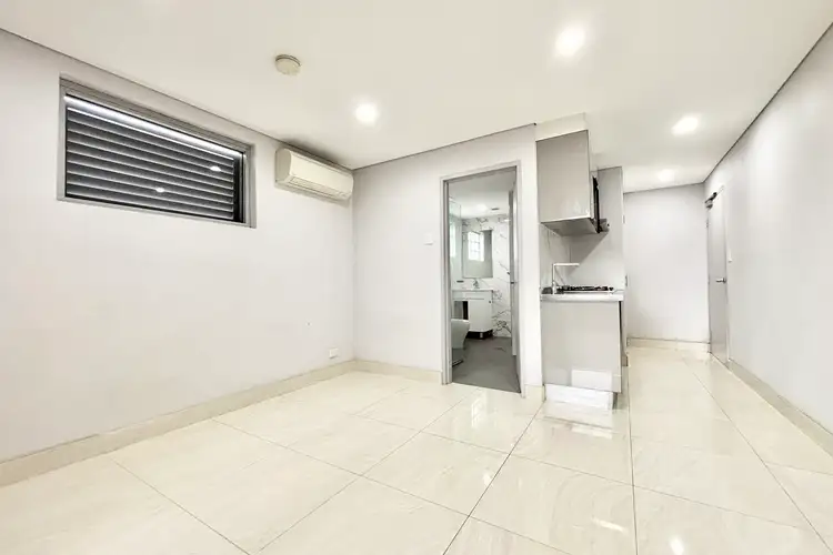 11 Stuart Street, Concord West NSW 2138