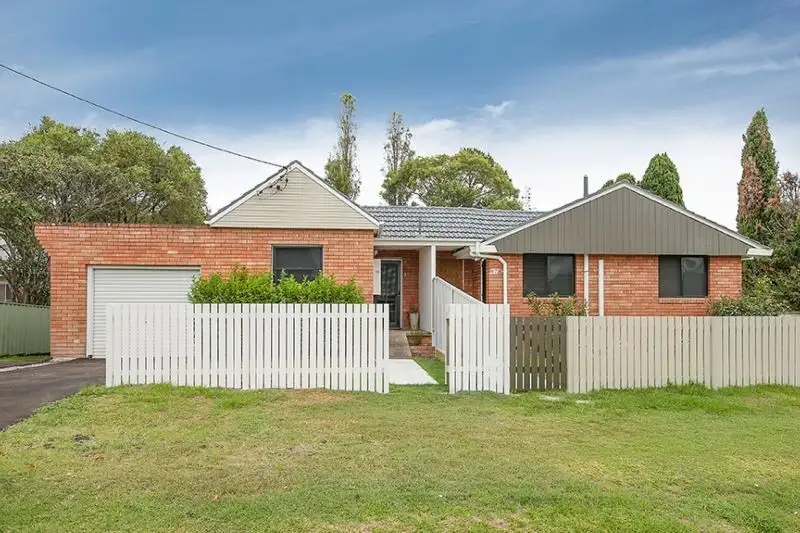 Main view of Homely unit listing, 1/17 East Street, Warners Bay NSW 2282