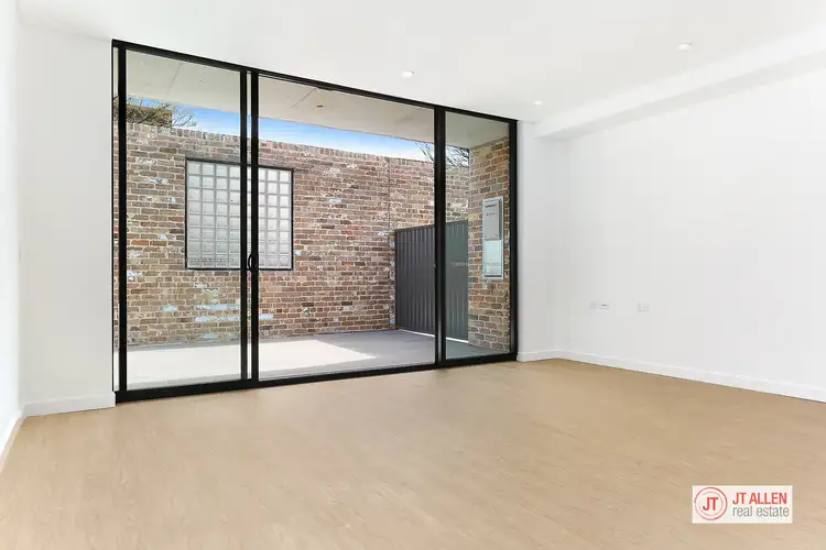 1/8-10 Cowper Street, Marrickville NSW 2204