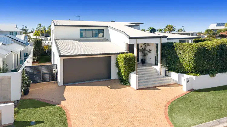 6 Santorini Court, Kawana Island QLD 4575