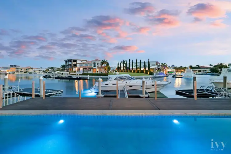 3 Royal Albert Crescent, Sovereign Islands QLD 4216