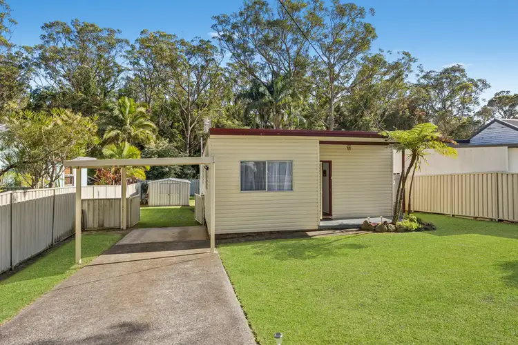 41 Bundilla Parade, Berkeley Vale NSW 2261