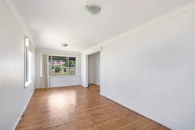 Fifth view of Homely house listing, 19 Panorama Avenue, Charmhaven NSW 2263