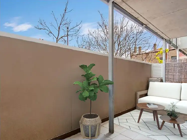 2/127 Grey Street, St Kilda VIC 3182