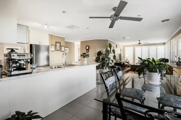 Sixth view of Homely house listing, 27 Brentwood Boulevard, Strathfieldsaye VIC 3551