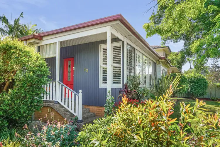19 Bromfield Avenue, Toongabbie NSW 2146