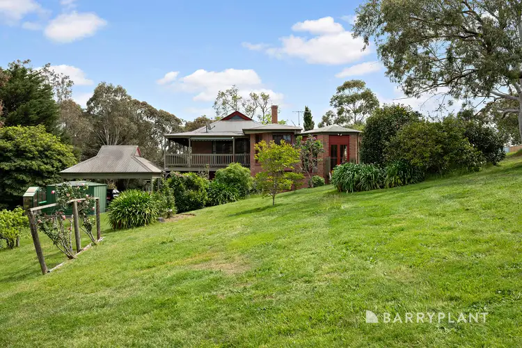 Second view of Homely house listing, 3 Desmond Court, Beaconsfield VIC 3807