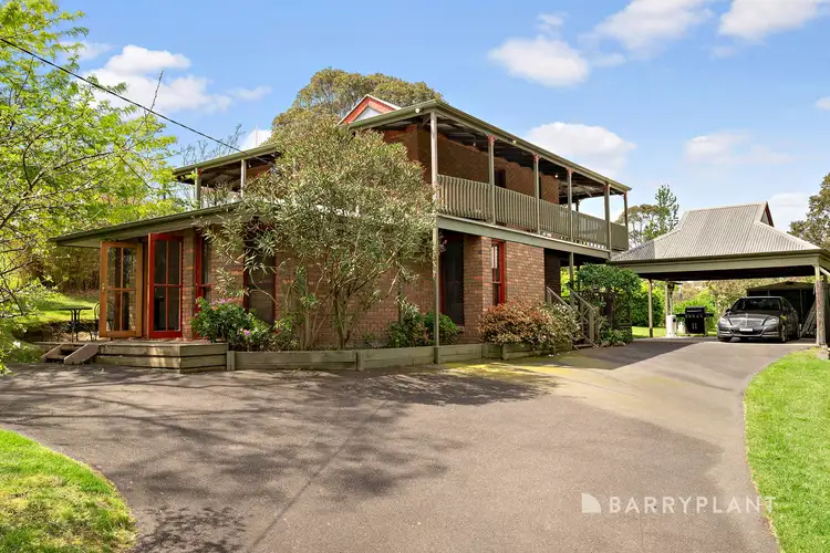 Fifth view of Homely house listing, 3 Desmond Court, Beaconsfield VIC 3807