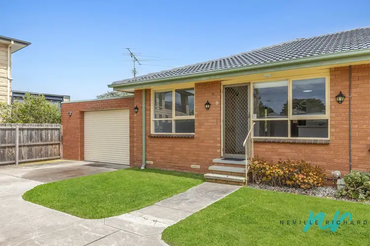 8/94 Leviens Road, St Leonards VIC 3223