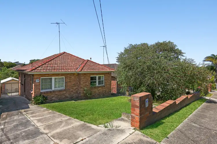 18 Arinya Street, Kingsgrove NSW 2208