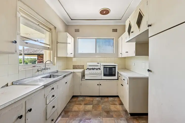 Fifth view of Homely house listing, 18 Arinya Street, Kingsgrove NSW 2208