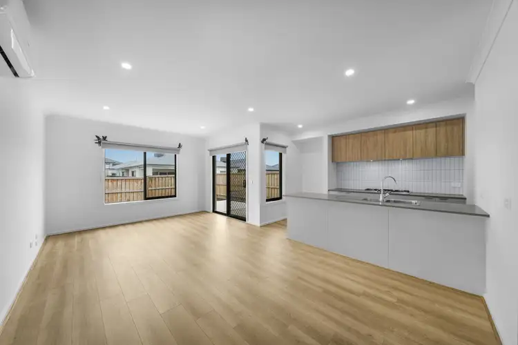 Second view of Homely townhouse listing, 6 Madron Way, Werribee VIC 3030