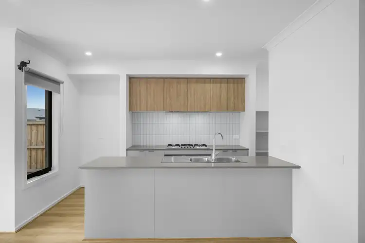 Fourth view of Homely townhouse listing, 6 Madron Way, Werribee VIC 3030