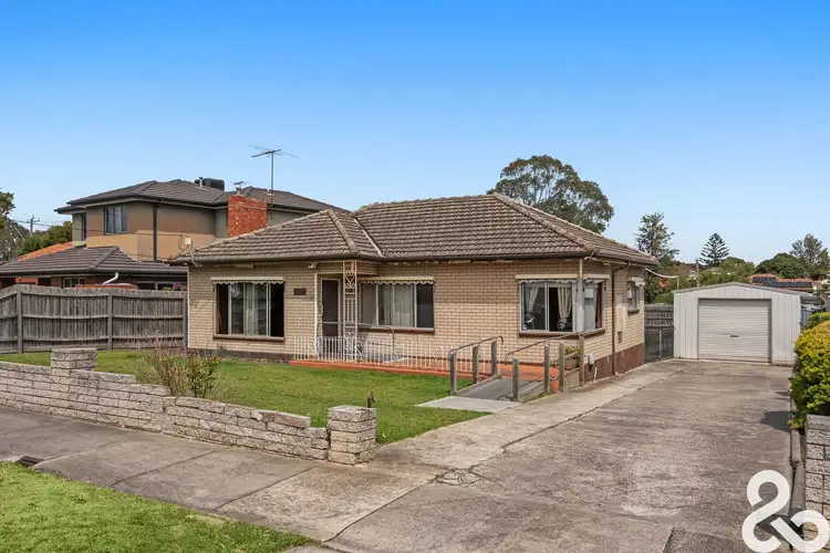5 Hobbs Crescent, Reservoir VIC 3073