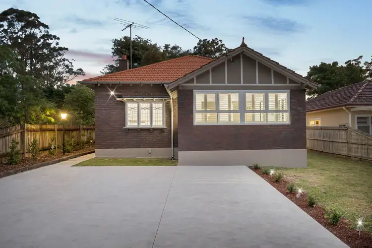 17 Hall Road, Hornsby NSW 2077