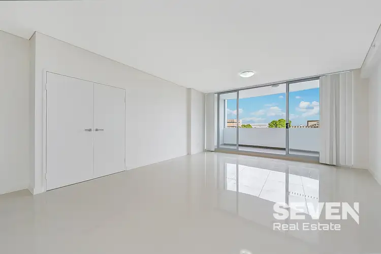 417/301 Old Northern Road, Castle Hill NSW 2154