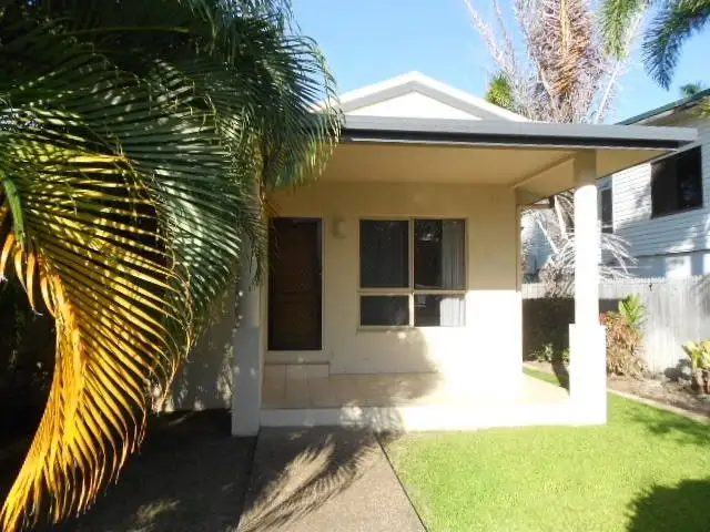 2/4 Wagner Street, Oonoonba QLD 4811