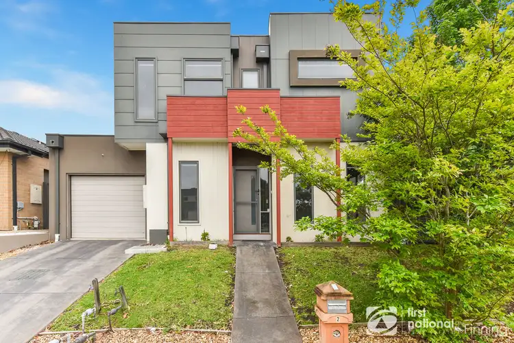 2 Parkhurst Drive, Cranbourne East VIC 3977
