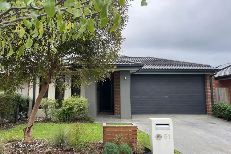 51 Noosa Circuit, Armstrong Creek VIC 3217