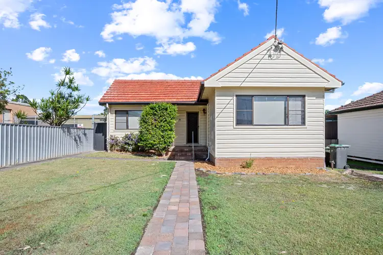 19 Landor Street, Beresfield NSW 2322
