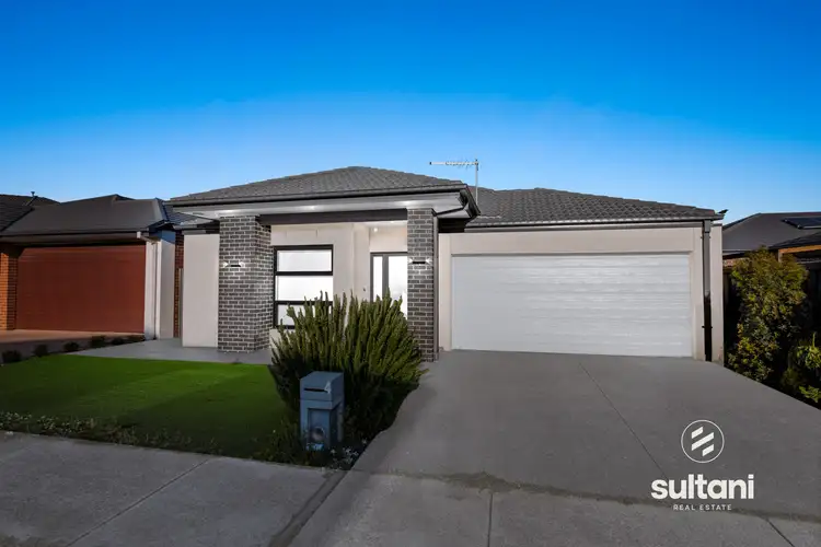 Fifth view of Homely house listing, 4 Pickerel Avenue, Clyde North VIC 3978
