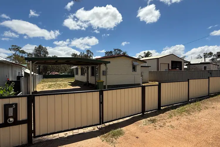 5 Edwards Street, York WA 6302