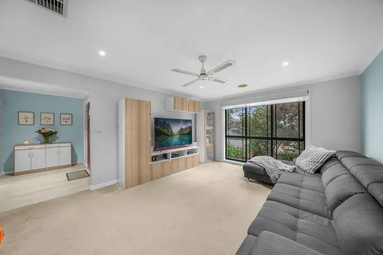 Second view of Homely house listing, 17 Karinya Close, Werribee VIC 3030