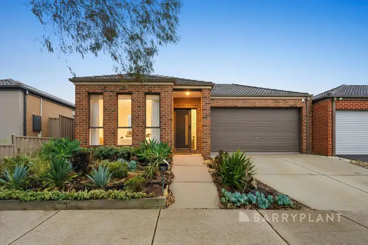 18 Lady Penrhyn Drive, Melton West VIC 3337