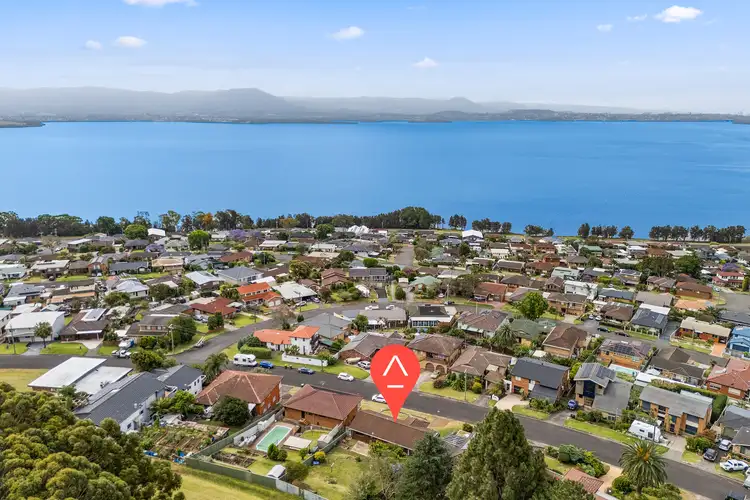 49 Cuthbert Drive, Mount Warrigal NSW 2528