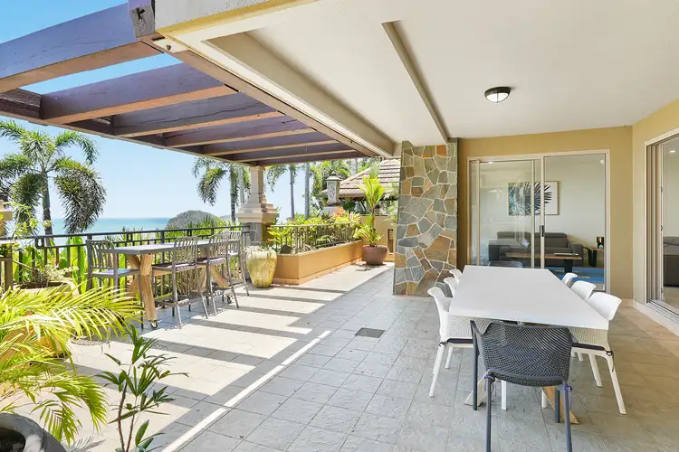 7/11 Colonel Cummings Drive, Palm Cove QLD 4879