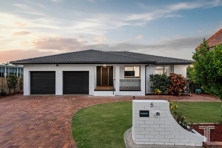 5 Naraf Street, Wishart QLD 4122