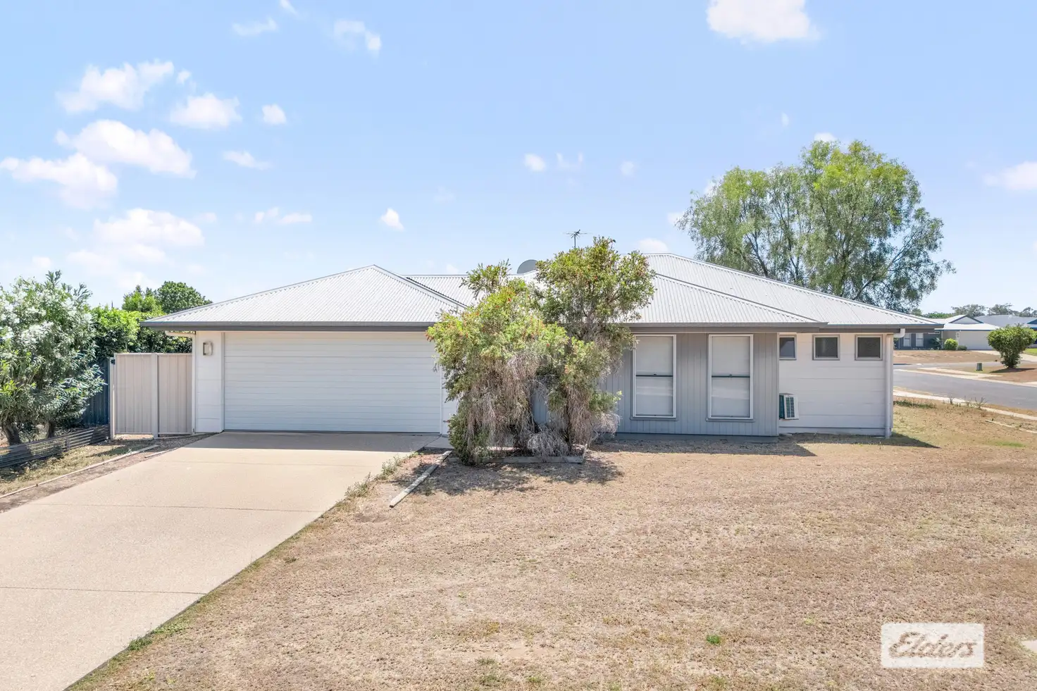 Main view of Homely semi-detached listing, 2/32 Lakeside Drive, Emerald QLD 4720