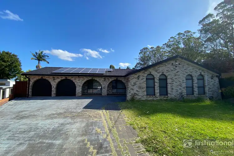 8 Clayton Place, Girraween NSW 2145