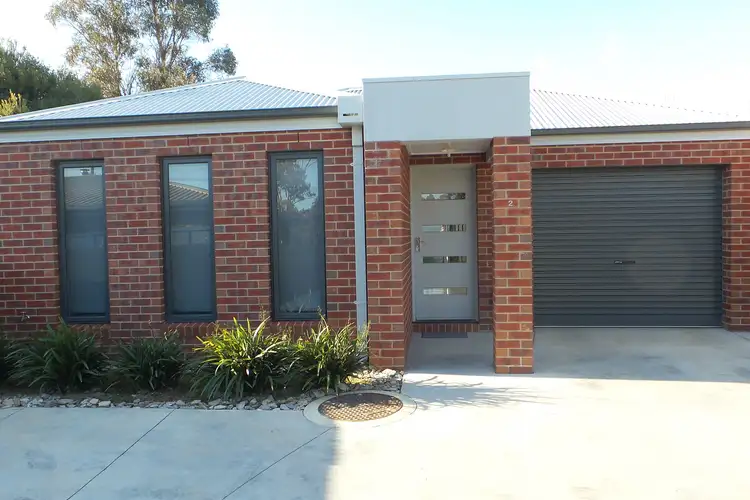 2/7 Yeats Street, Castlemaine VIC 3450