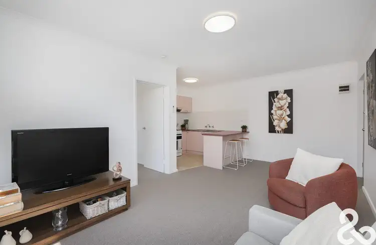 24/437 Ballarat Road, Sunshine VIC 3020