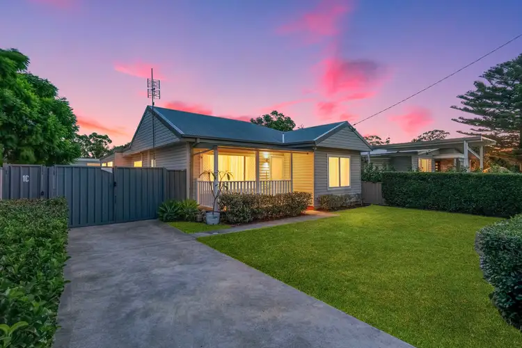1 Dwyer Avenue, Woy Woy NSW 2256