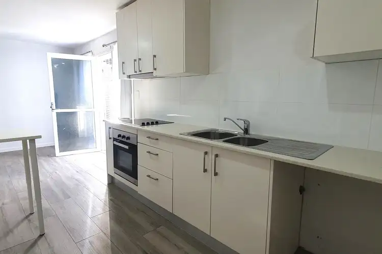 Flat/260 Burge Road, Woy Woy NSW 2256