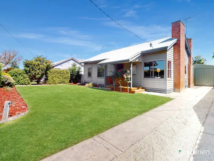 8 Sybella Avenue, Koo Wee Rup VIC 3981