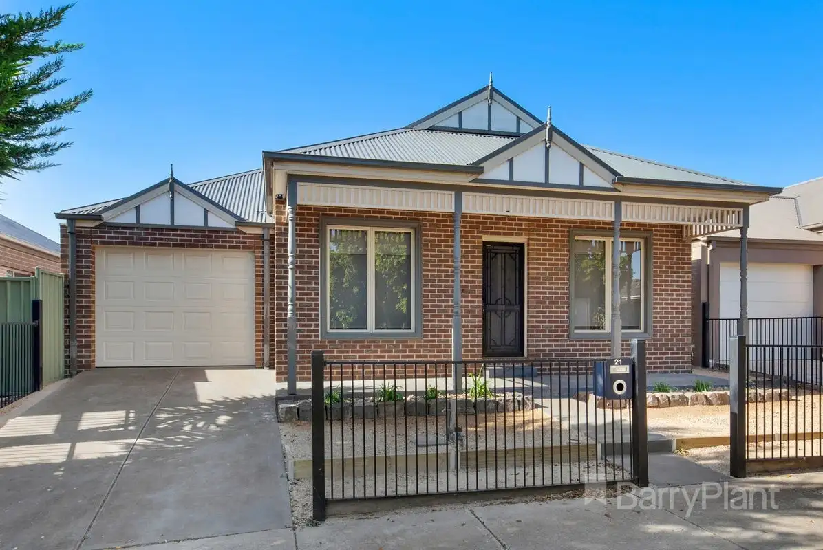 Main view of Homely house listing, 21 Kunuka Circuit, Caroline Springs VIC 3023