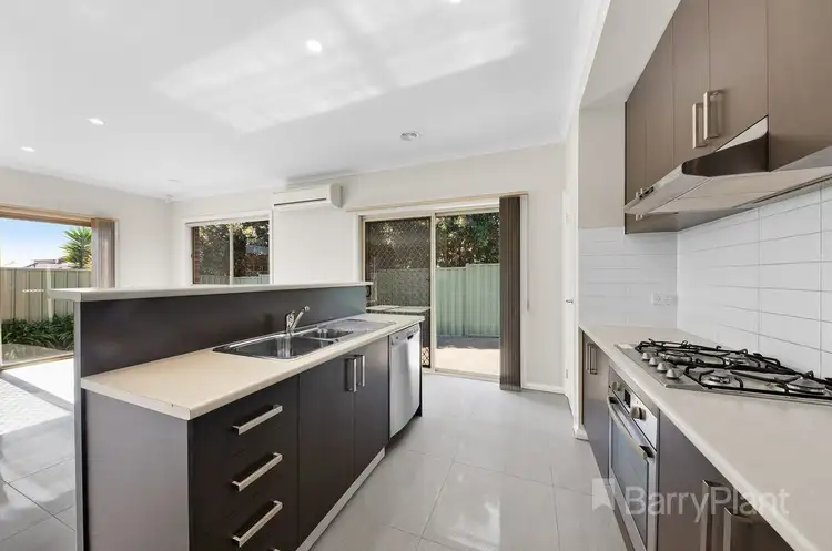 Second view of Homely house listing, 21 Kunuka Circuit, Caroline Springs VIC 3023