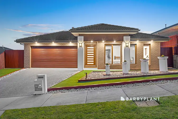 10 Cumberland Avenue, Warragul VIC 3820