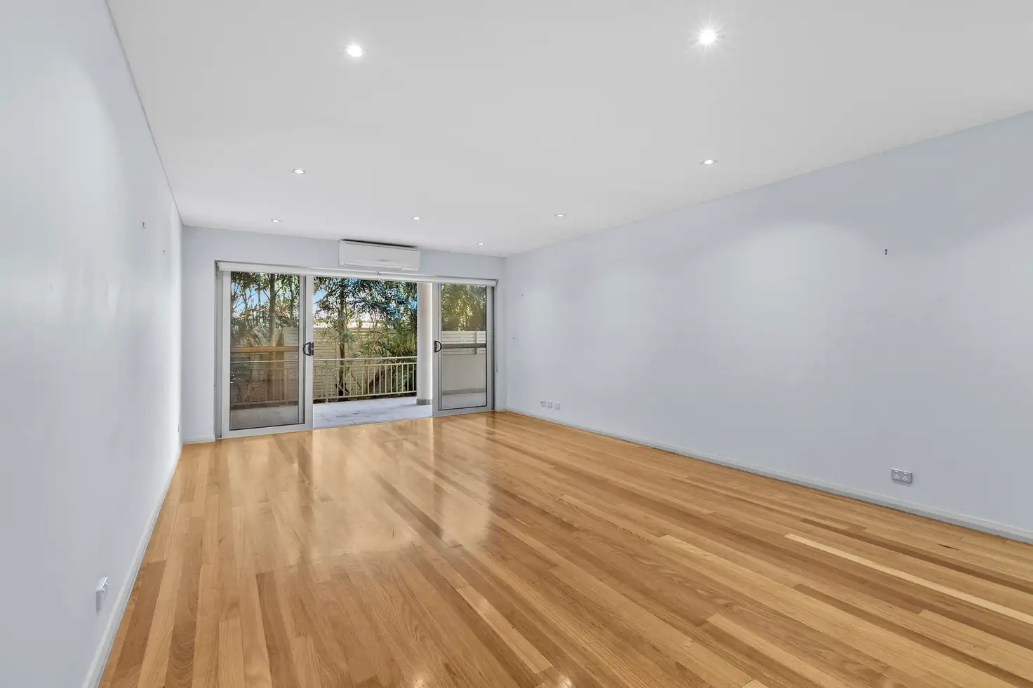 Main view of Homely unit listing, 1/377-381 Barrenjoey Road, Newport NSW 2106