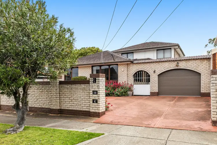 1 Devon Avenue, Keilor East VIC 3033