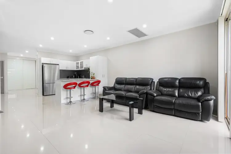 6/25 Tungarra Road, Girraween NSW 2145