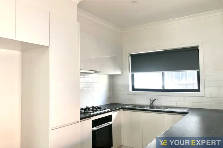 Second view of Homely house listing, 2/2 Caroline Place, Hampton Park VIC 3976