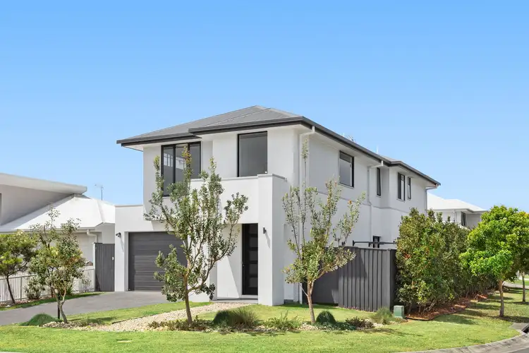 6 Pipit Street, Palmview QLD 4553