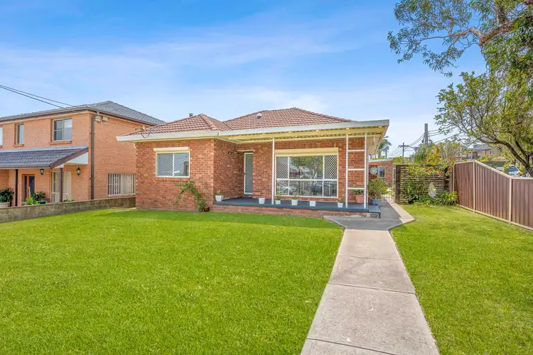 2 Yanderra Street, Condell Park NSW 2200
