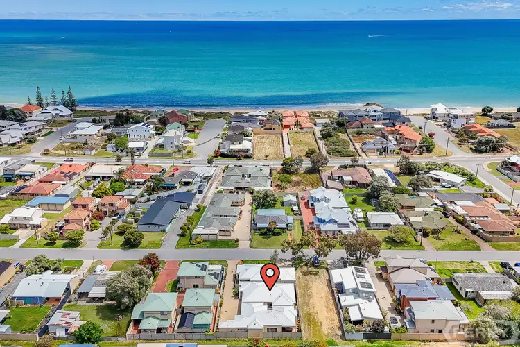 2/9 Beam Road, Silver Sands WA 6210